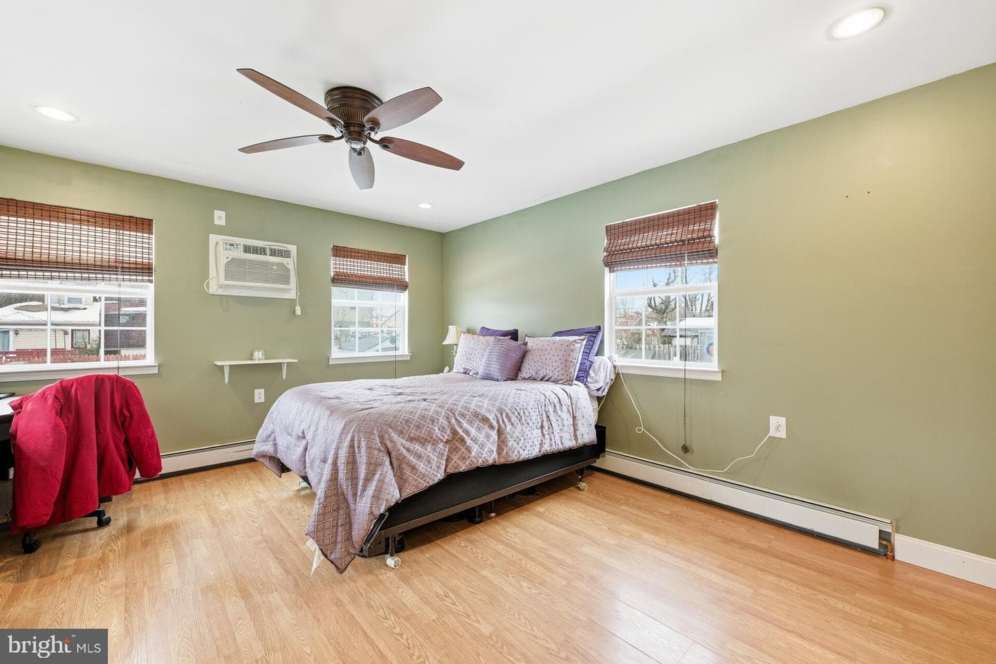 428 Madison Avenue photo 4