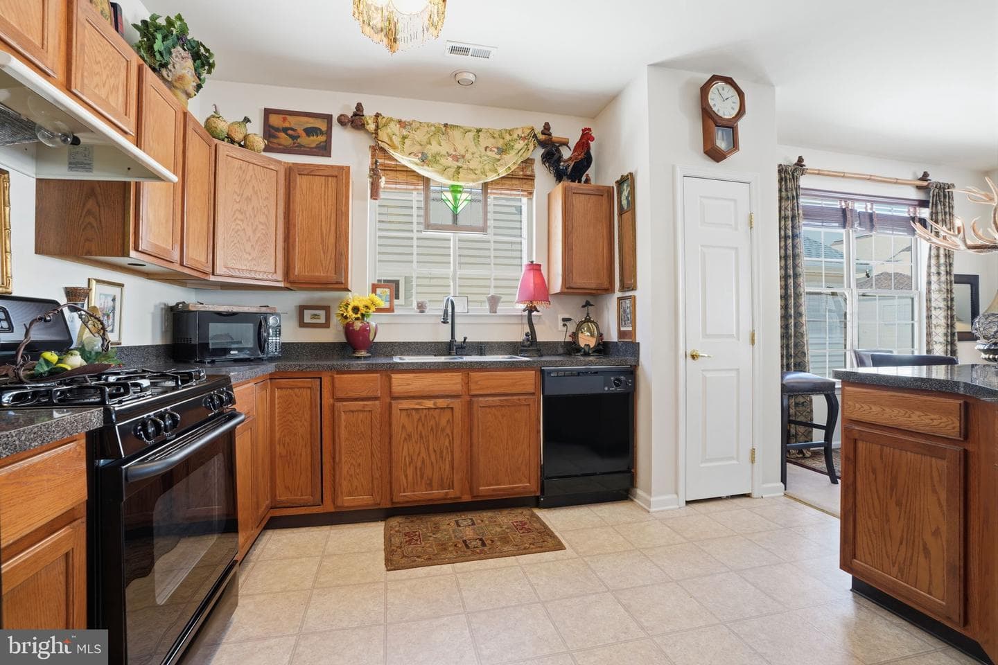 941 Hamilton Way photo 13