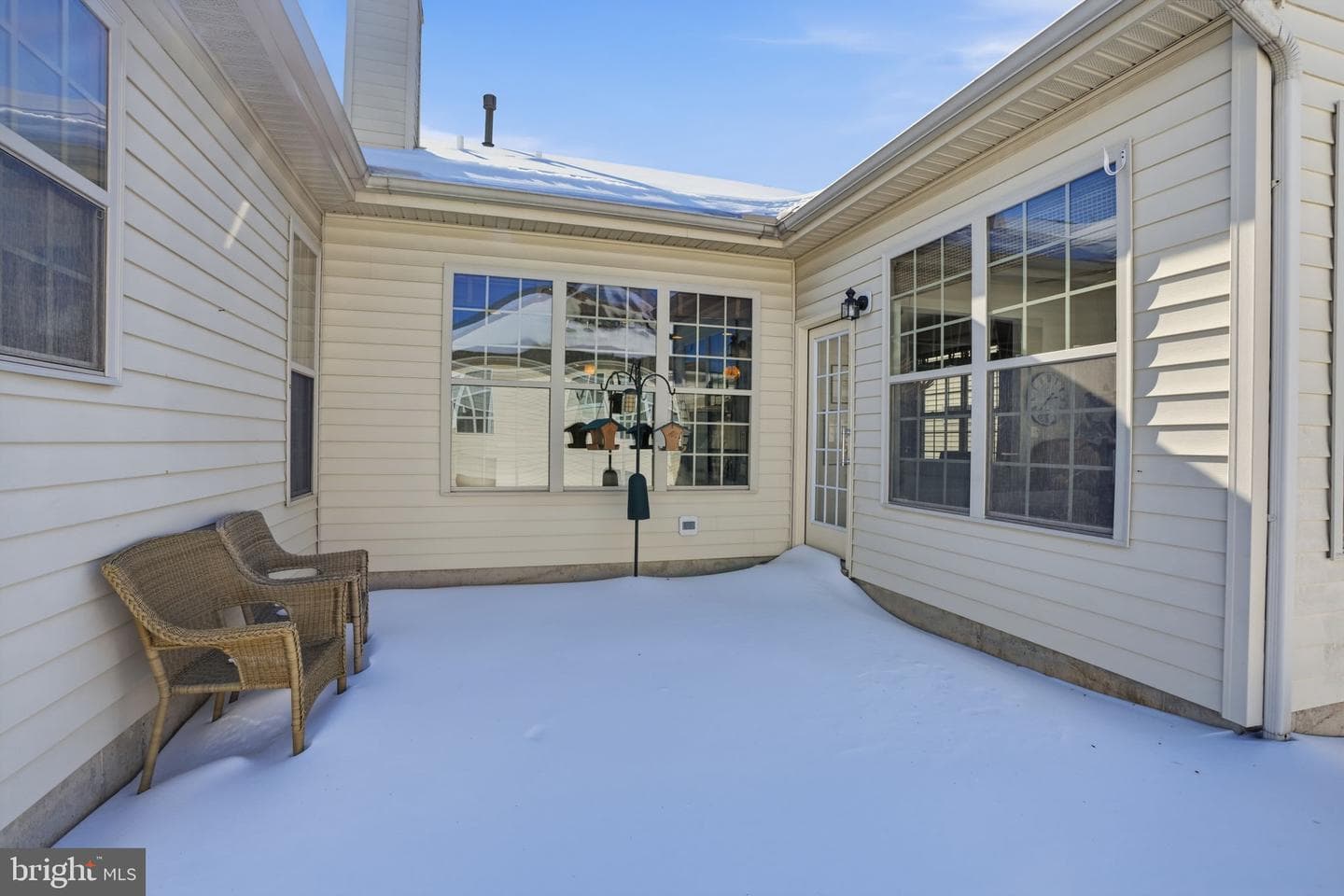 941 Hamilton Way photo 4
