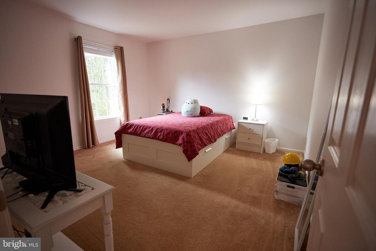 704 Campus Drive photo 14