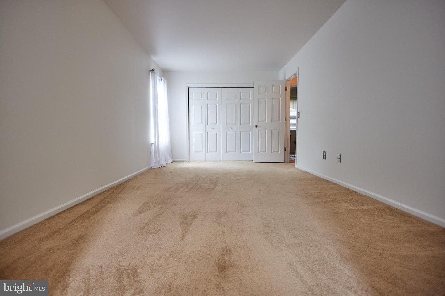 704 Campus Drive photo 18
