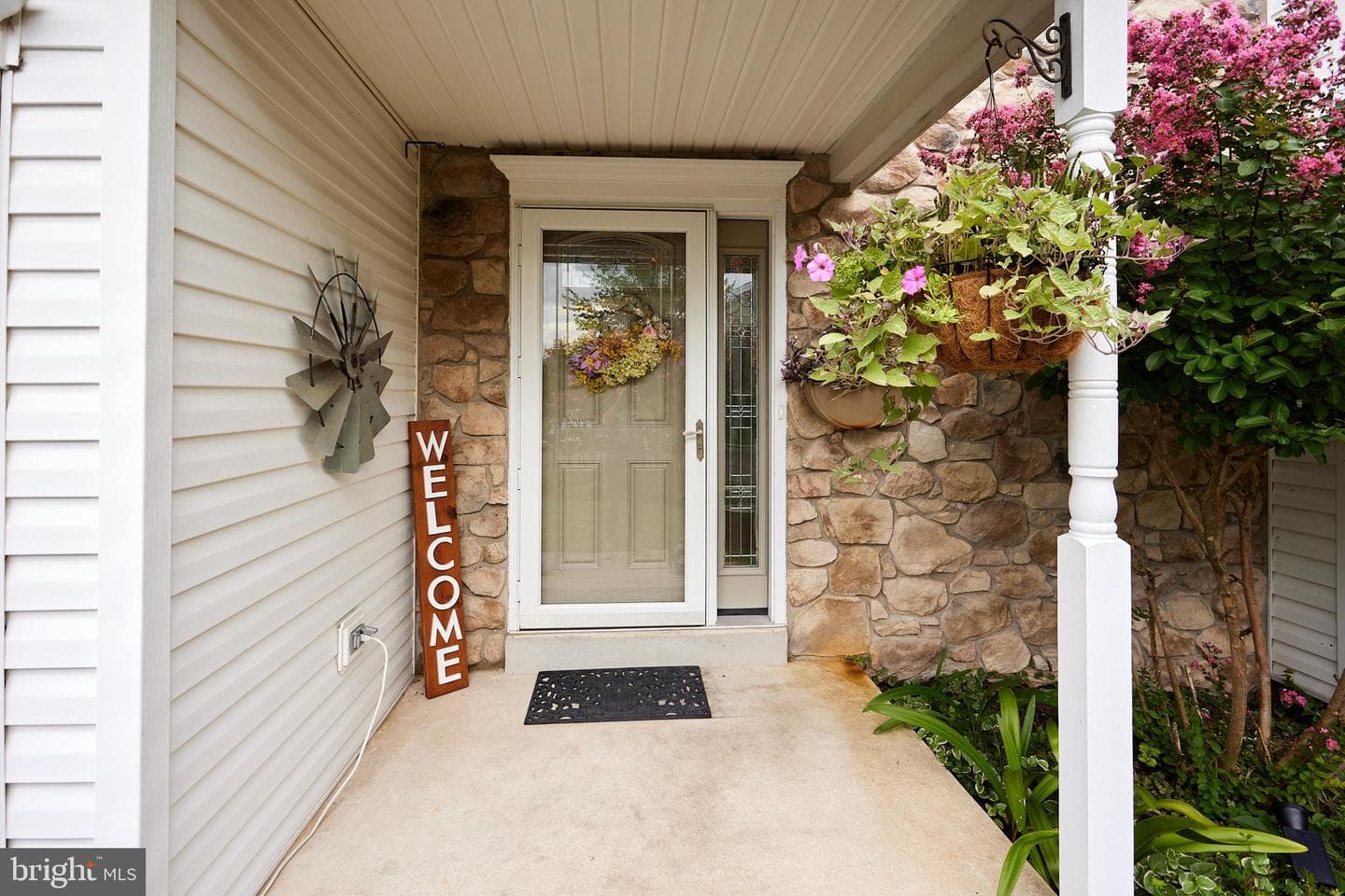 704 Campus Drive photo 4
