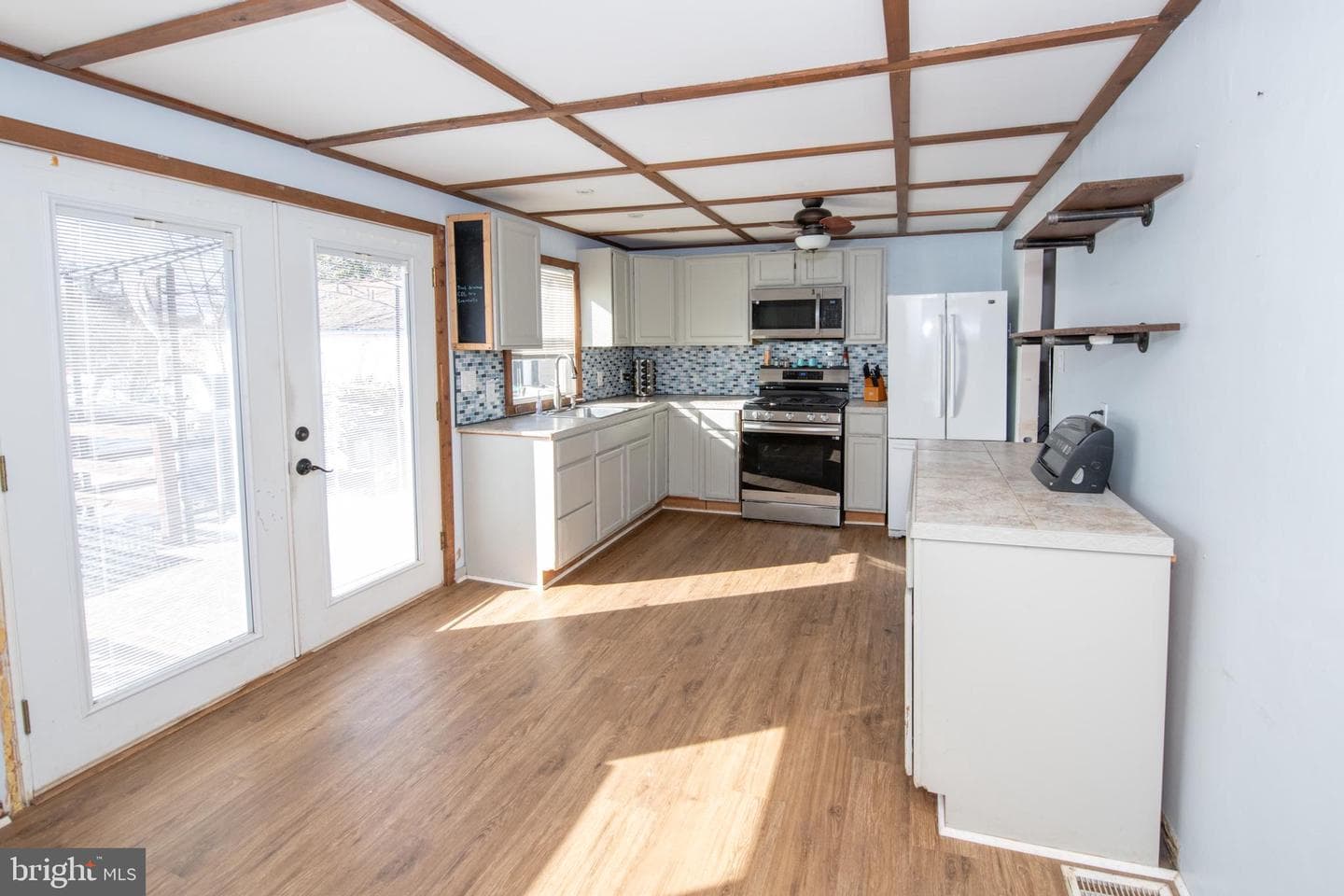 618 Cedar Avenue photo 4