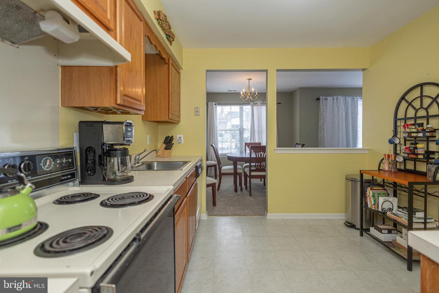 512 Mews Drive photo 11