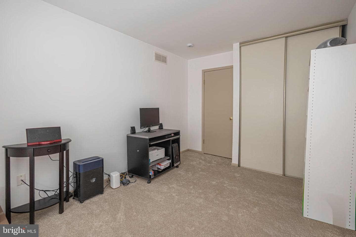 512 Mews Drive photo 19