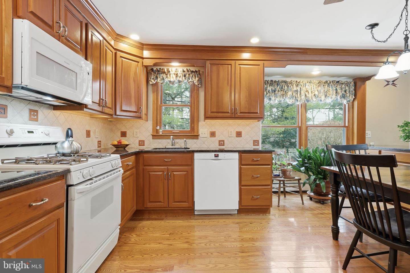 297 Cliveden Drive photo 15