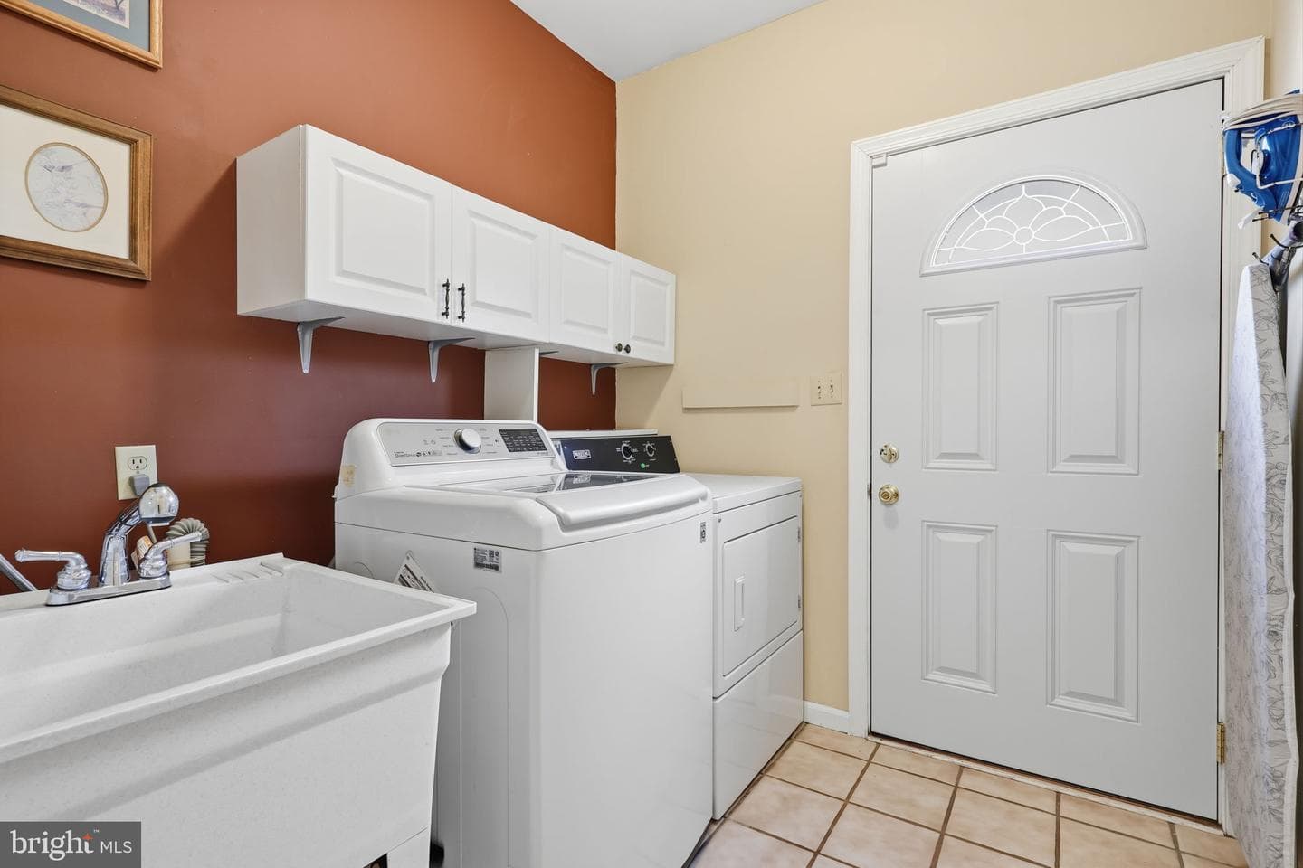 297 Cliveden Drive photo 21