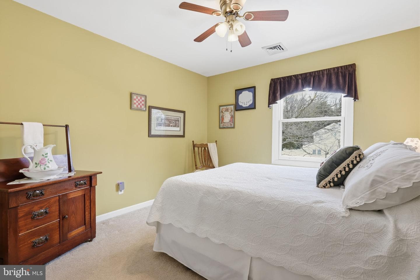 297 Cliveden Drive photo 30
