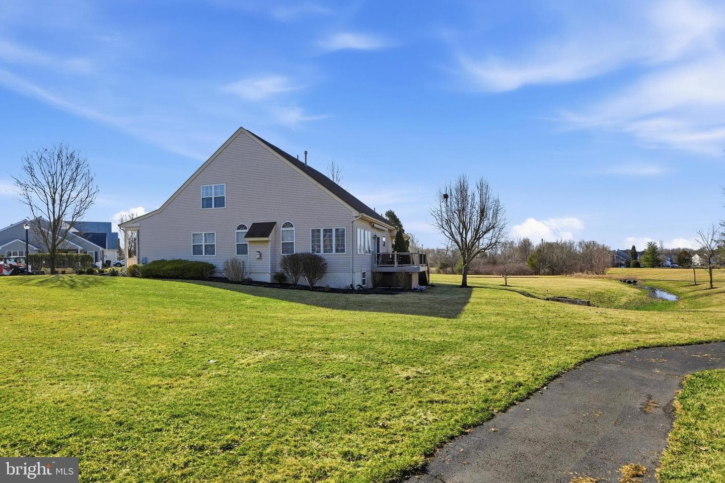 740 S. Settlers Circle photo 3