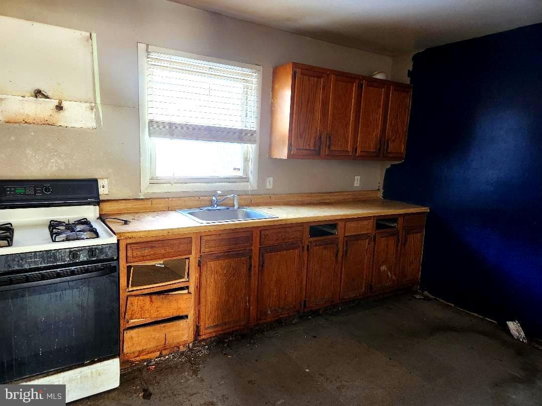 5717 Fleetwing Drive photo 4