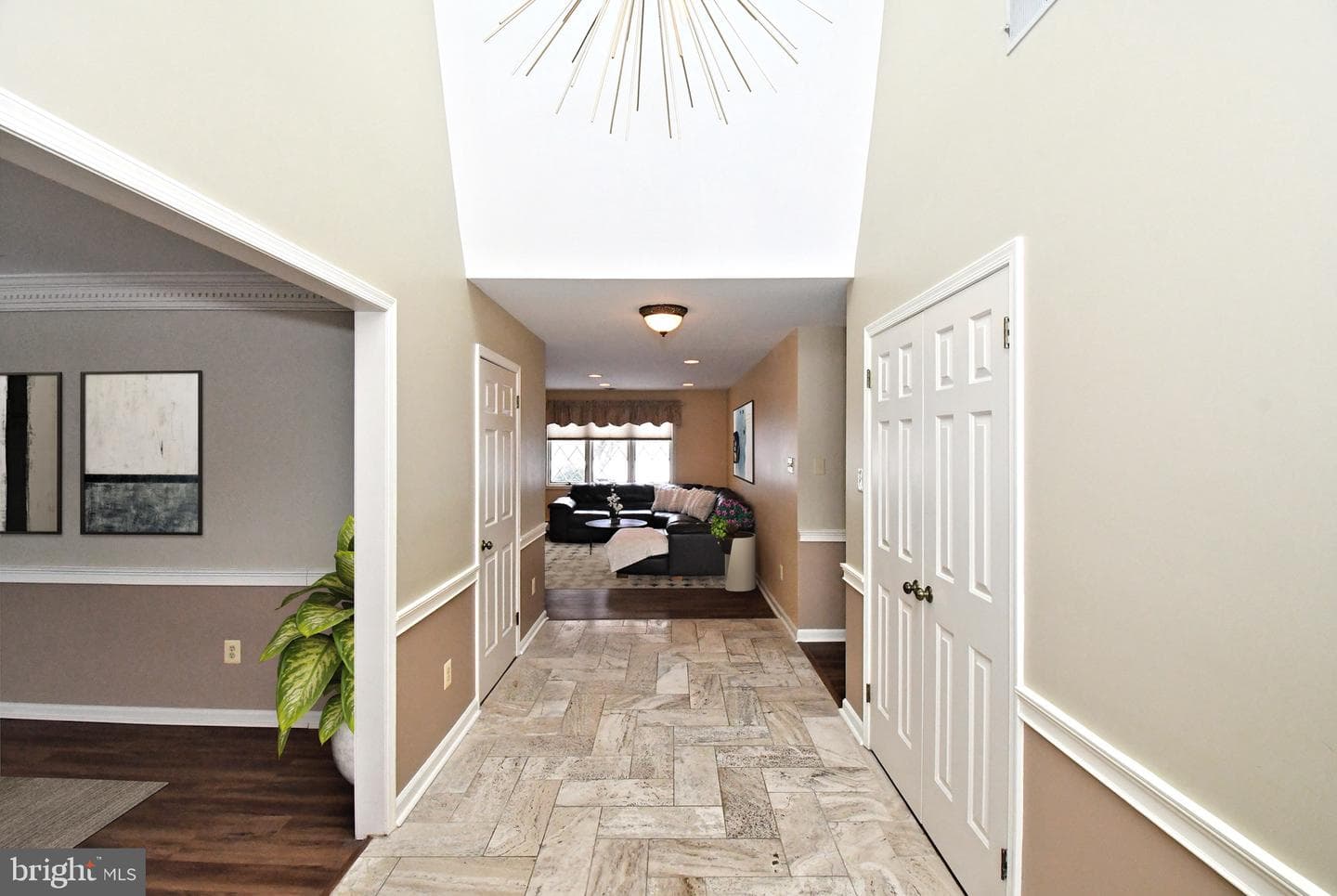 6196 Washington Lane