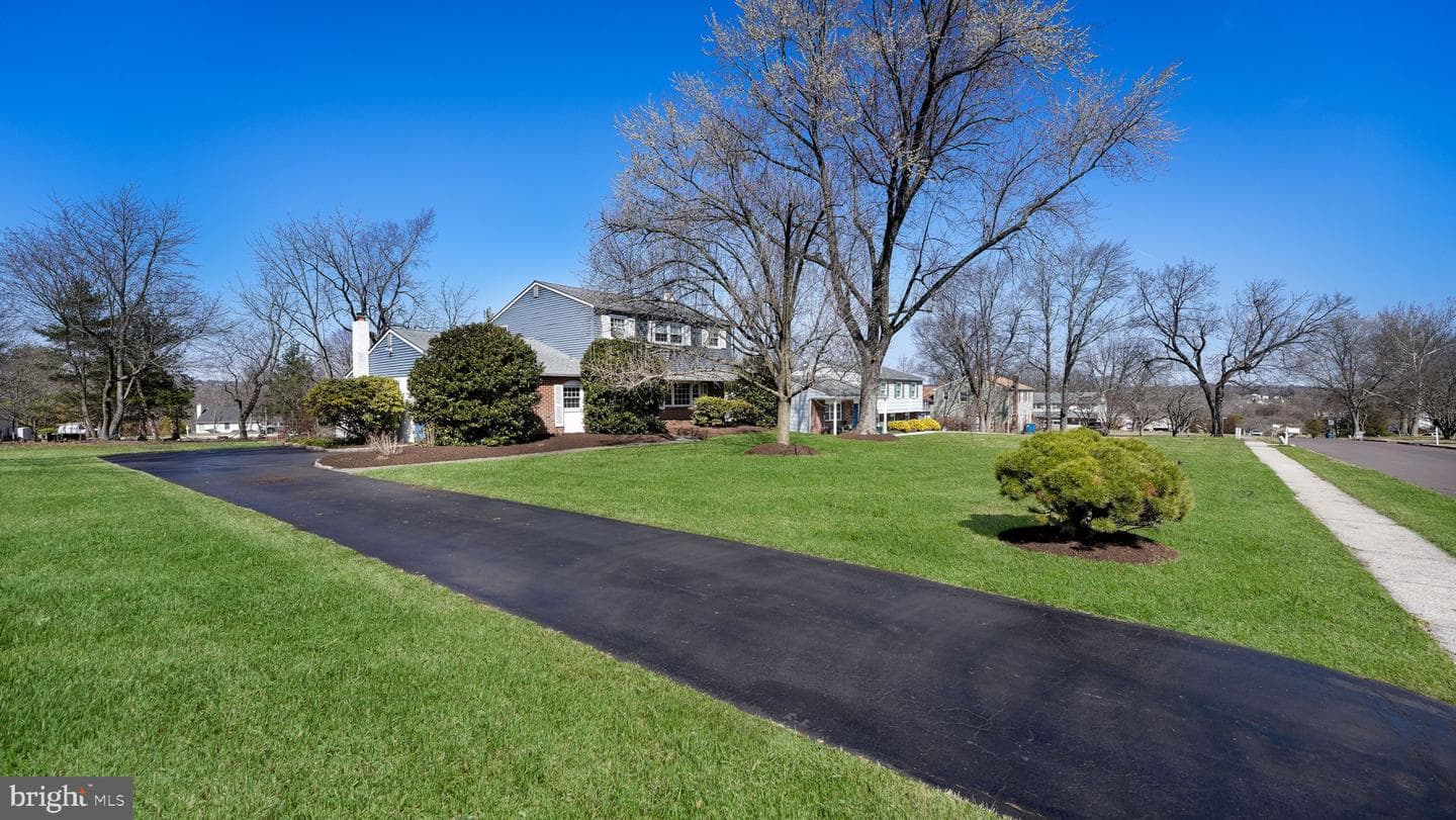 50 Hickory Lane