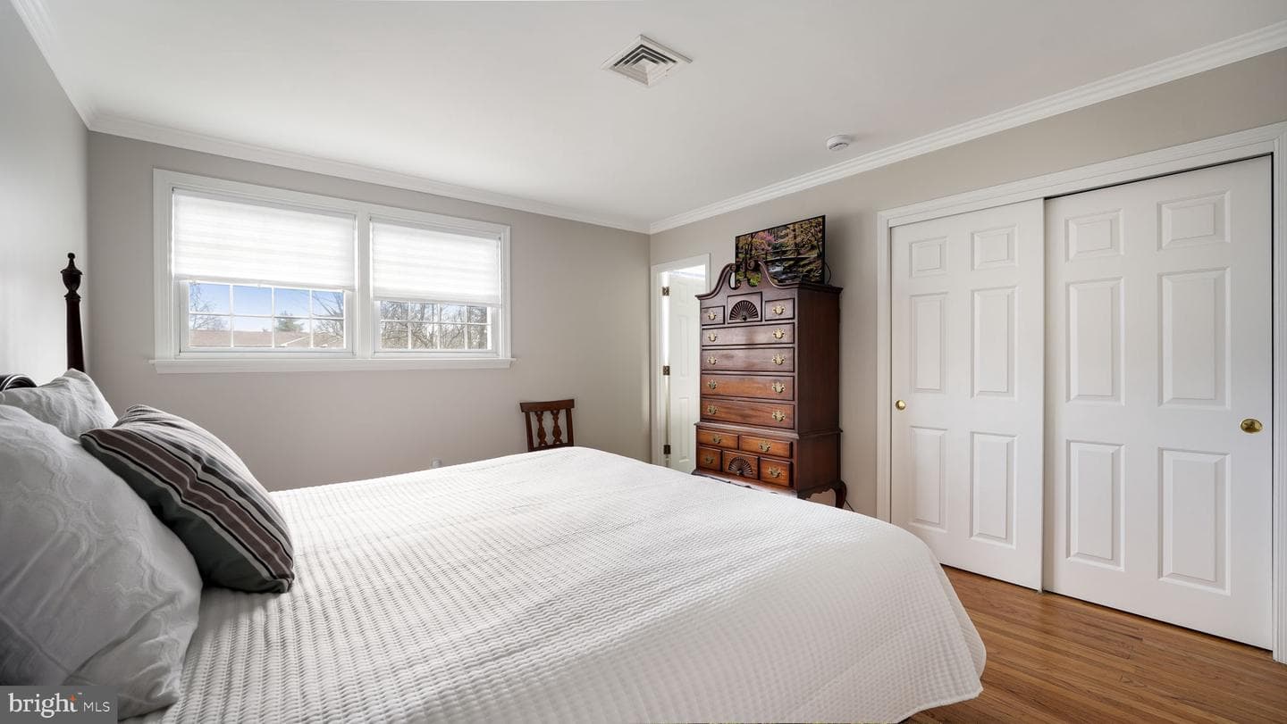 50 Hickory Lane photo 16