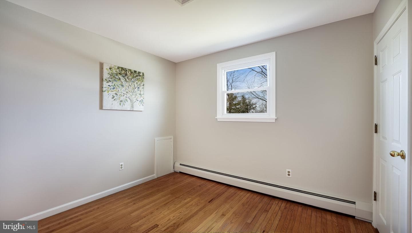 50 Hickory Lane photo 20