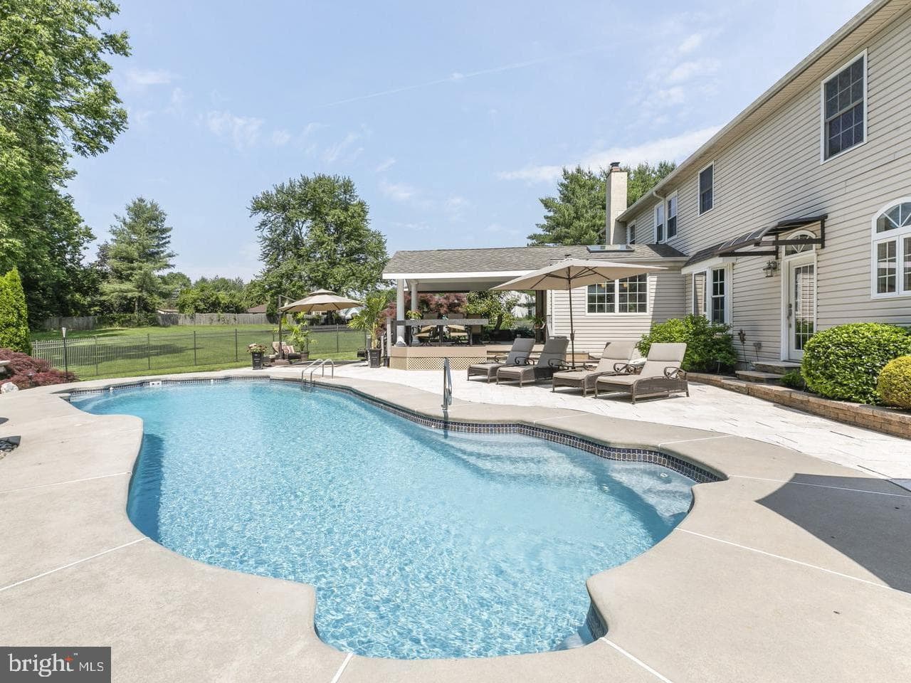 1116 Brian Court photo 4
