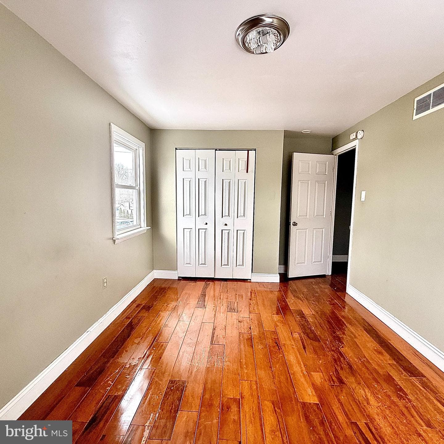 7 Berks Court photo 15