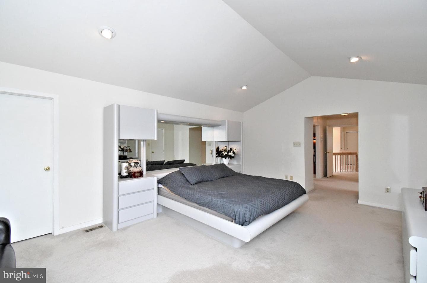 83 Rocking Horse Way photo 35