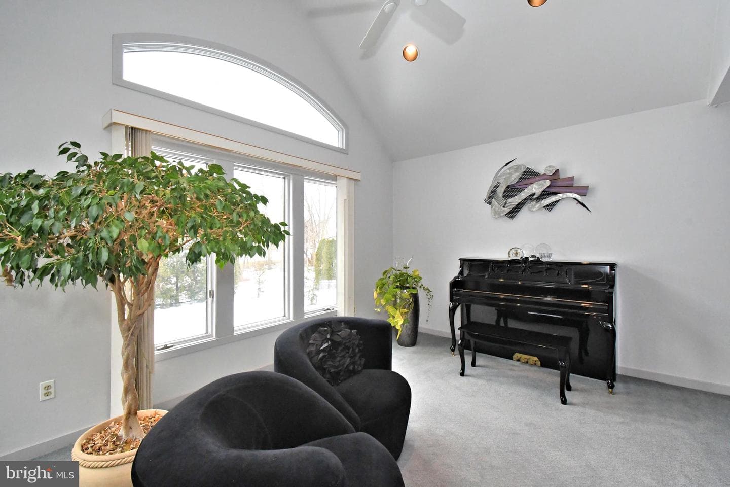 83 Rocking Horse Way photo 9