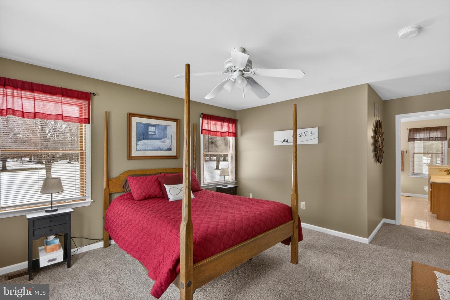 712 Broad Street photo 37