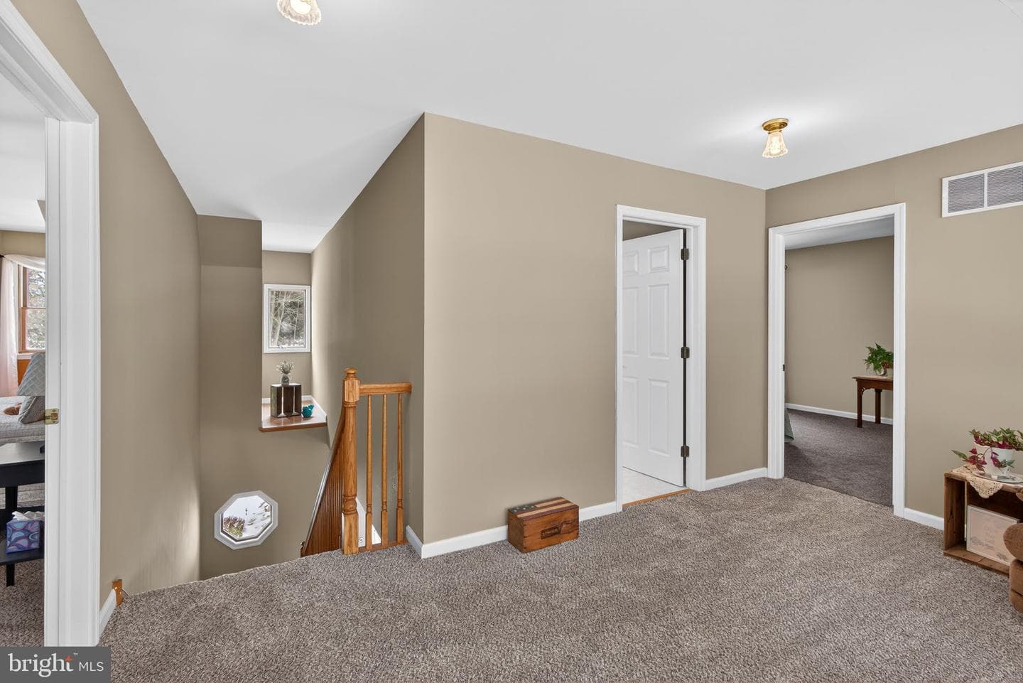 712 Broad Street photo 43