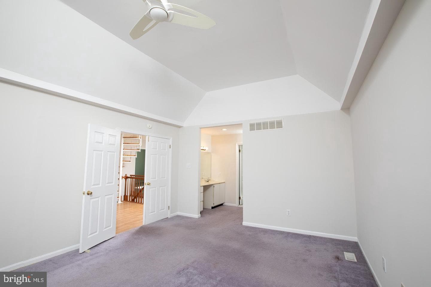 2210 Club House Circle photo 15