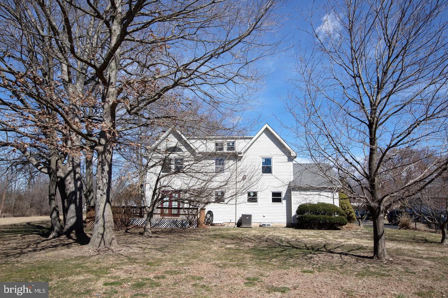 2210 Club House Circle photo 32