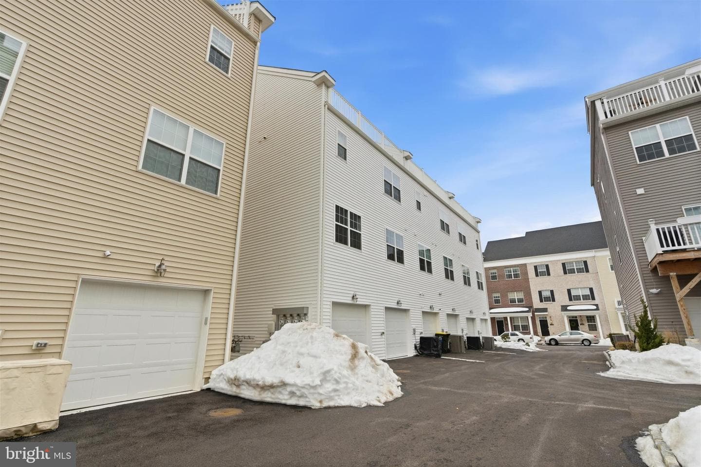204a Dock Street photo 26