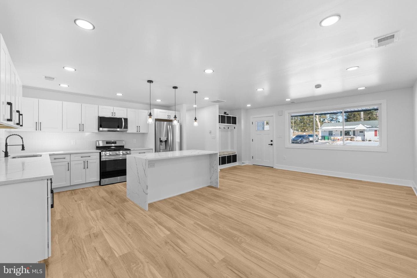 970 Rozel Avenue photo 8