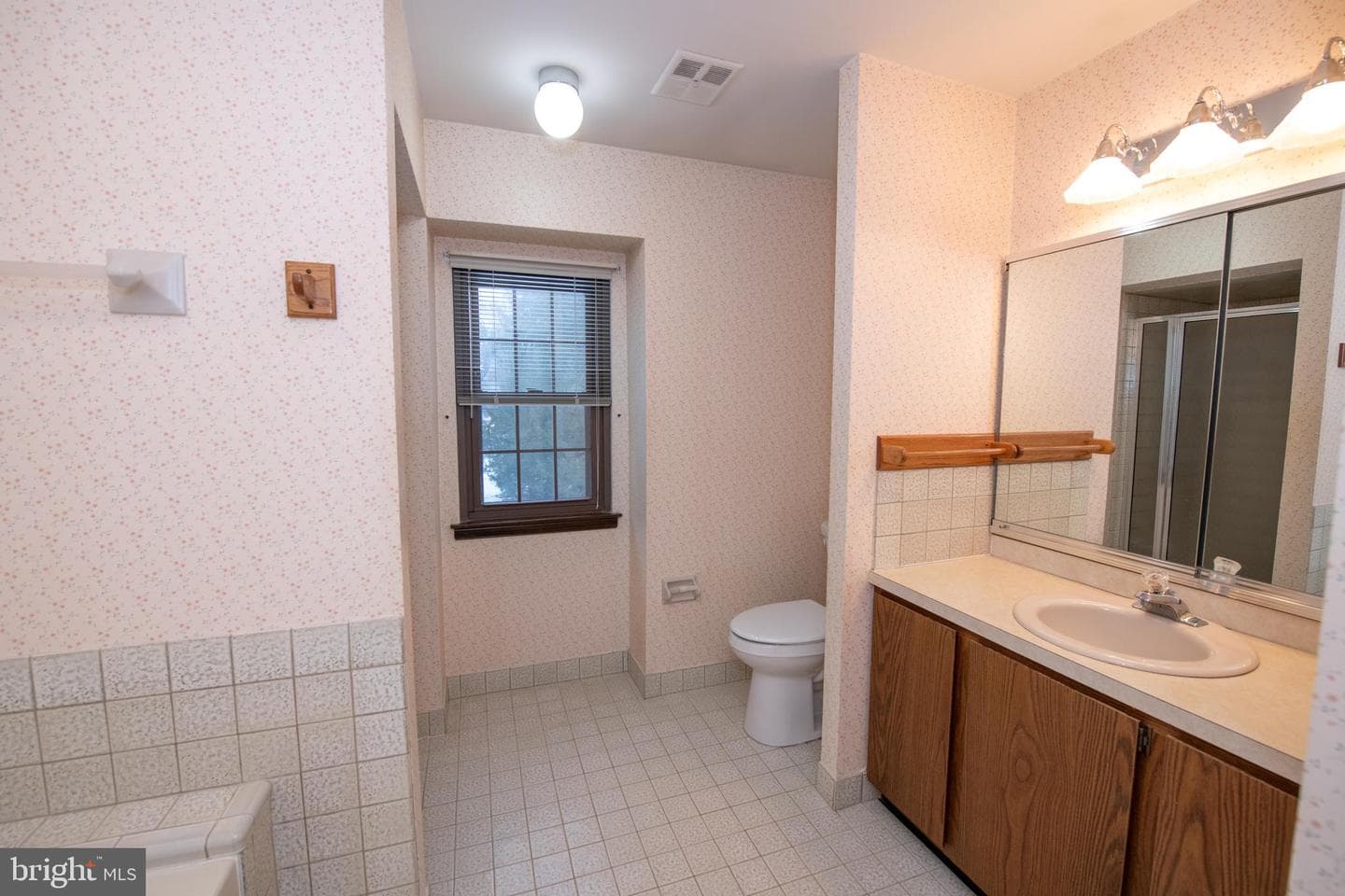 62 W Pickering Bend photo 10