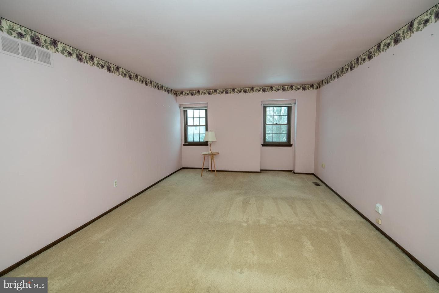 62 W Pickering Bend photo 9
