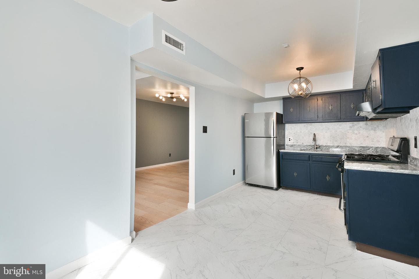 204 Hampton Crossing photo 10
