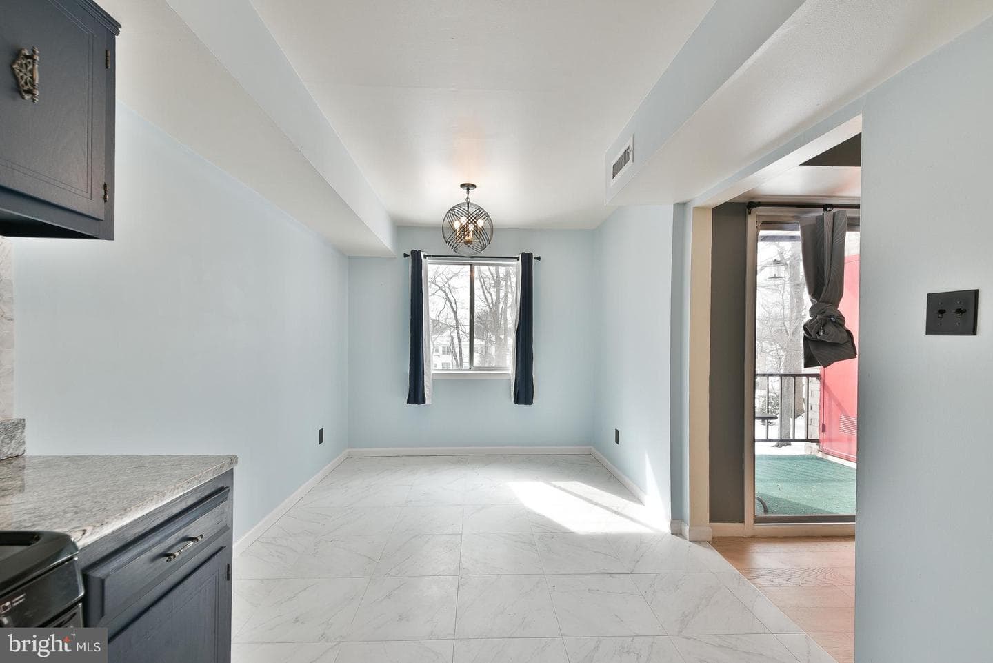 204 Hampton Crossing photo 12