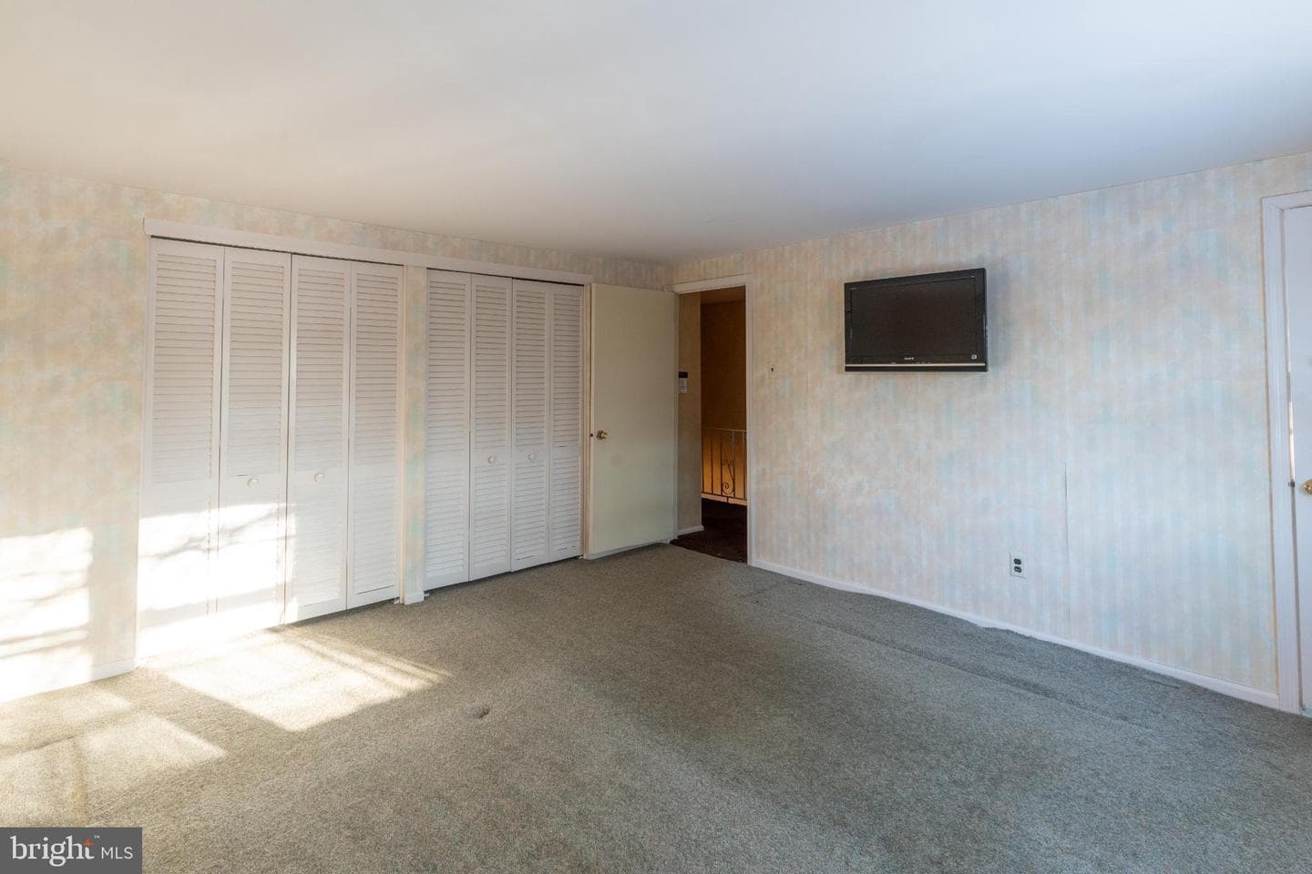 709 Autumn Drive photo 22