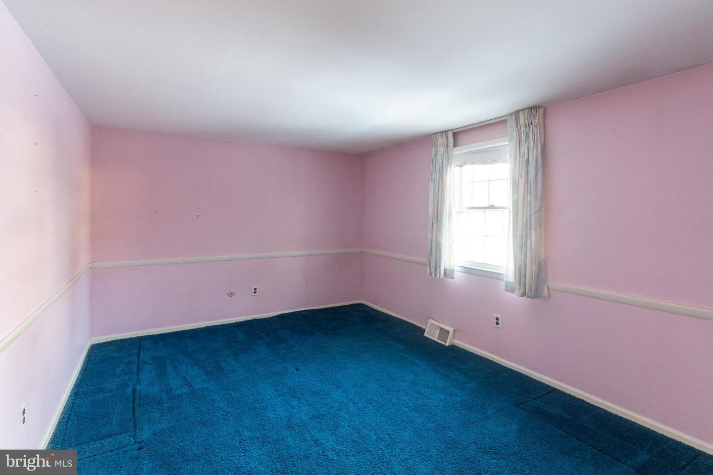 709 Autumn Drive photo 31