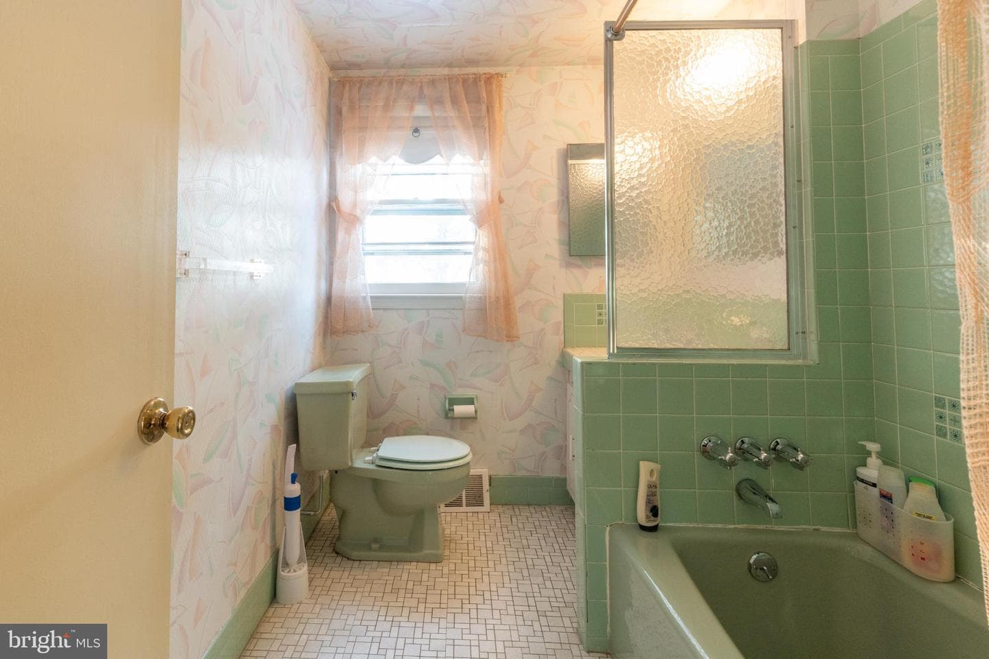 709 Autumn Drive photo 33