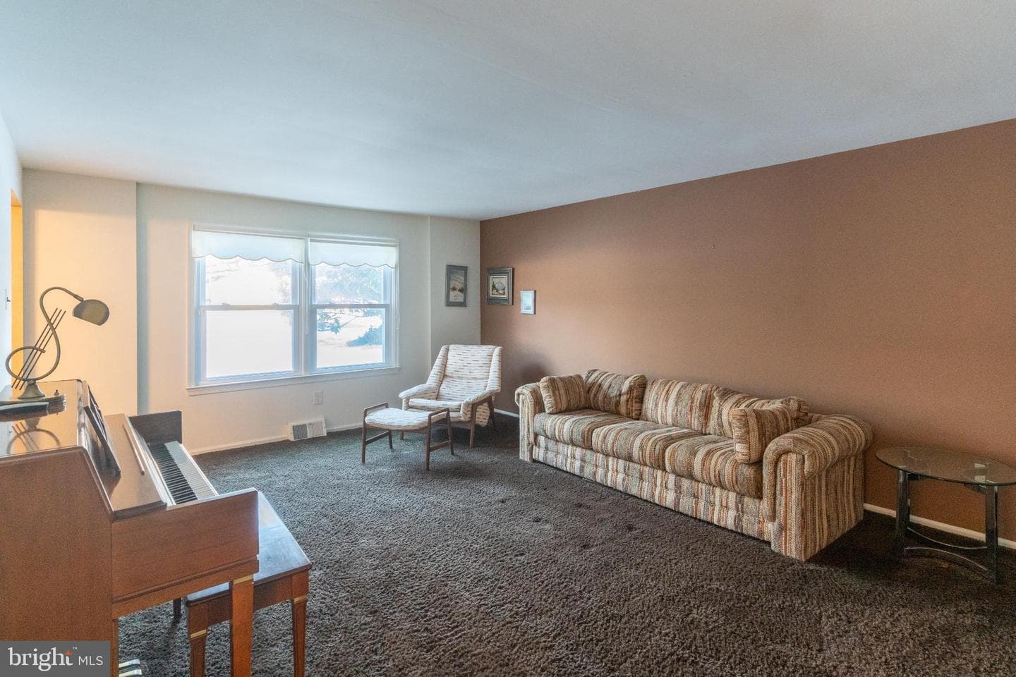 709 Autumn Drive photo 5