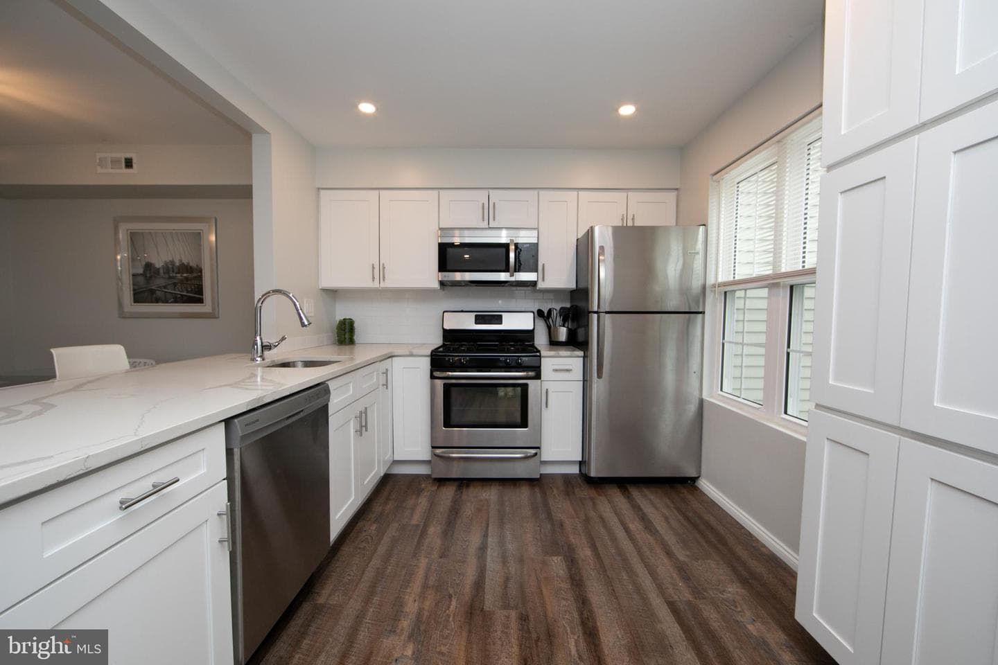 1405 Society Place photo 10