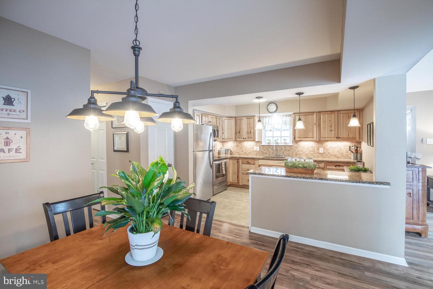 481 Redbud Court photo 10