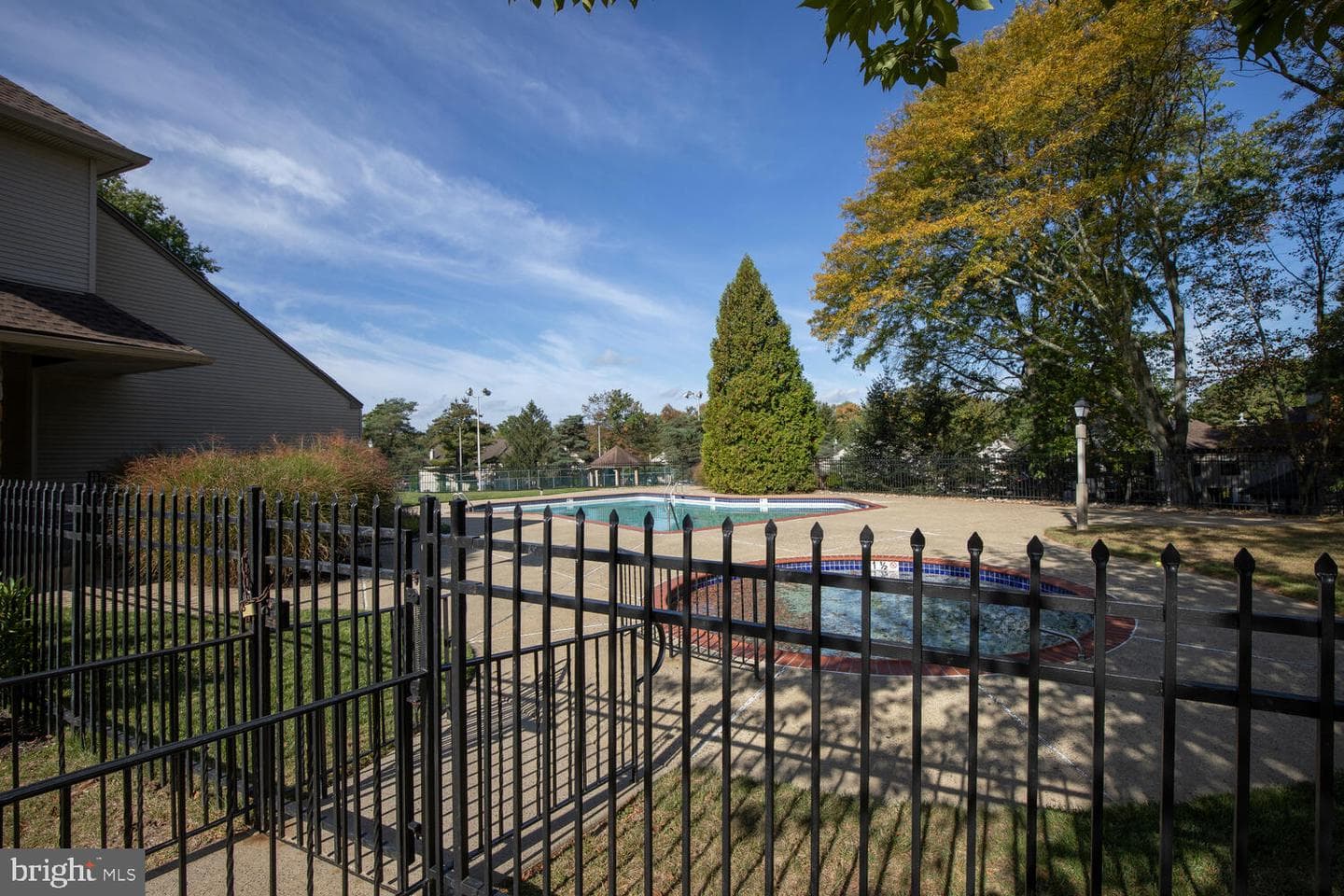 481 Redbud Court photo 26