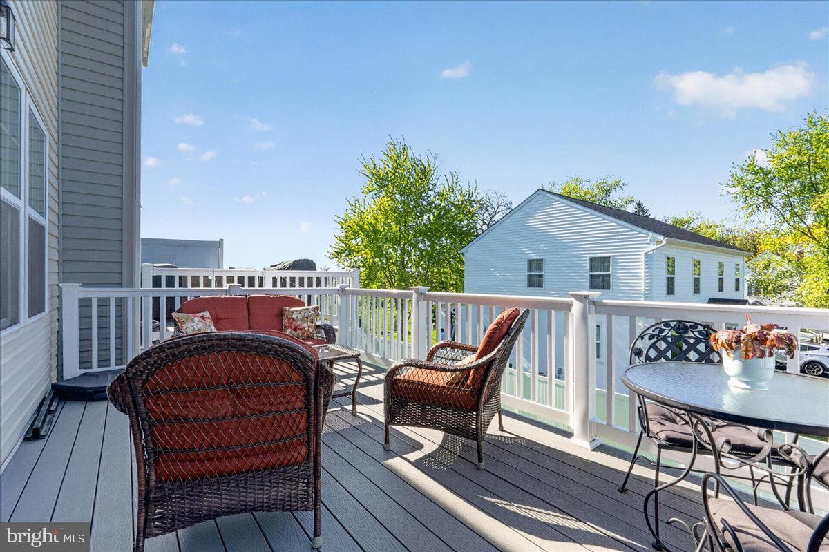 172 Station Drive photo 23