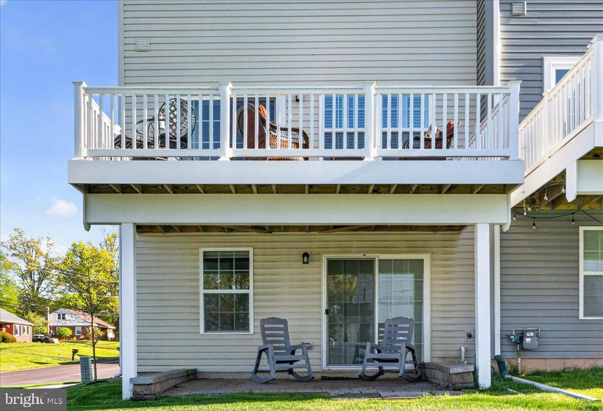 172 Station Drive photo 53