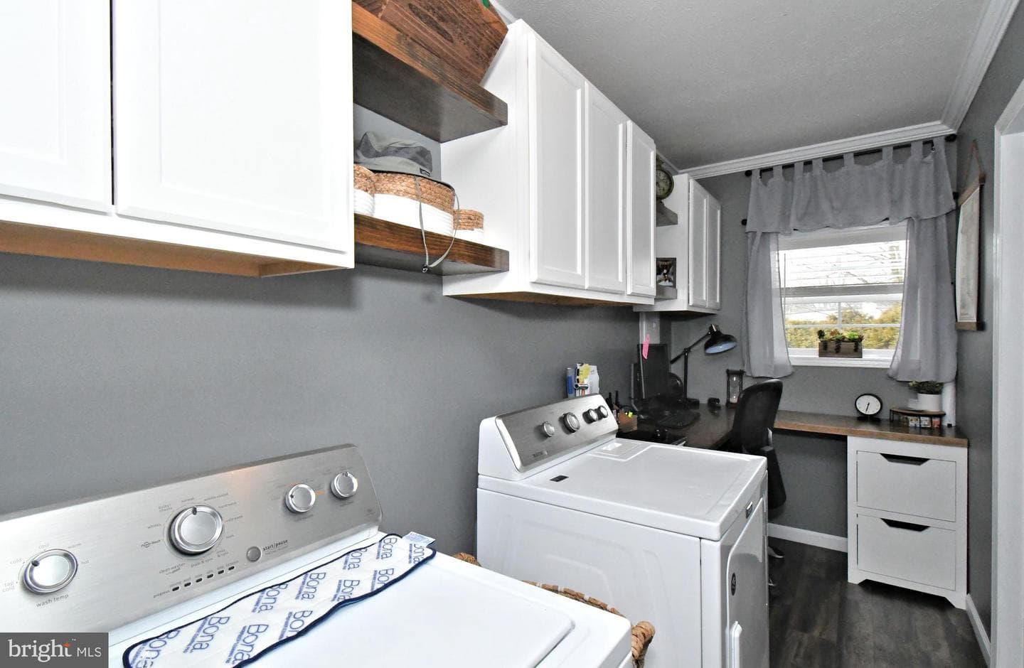 233 Hemlock Drive photo 44