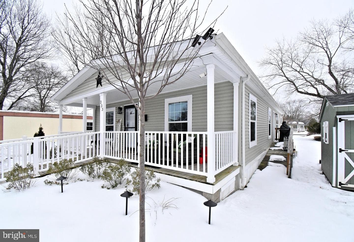 233 Hemlock Drive photo 45