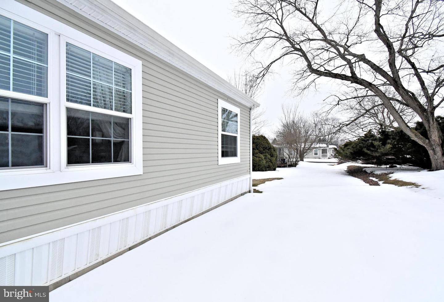 233 Hemlock Drive photo 47
