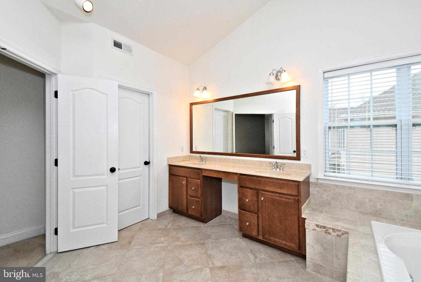 2804 Hoffs Way photo 36