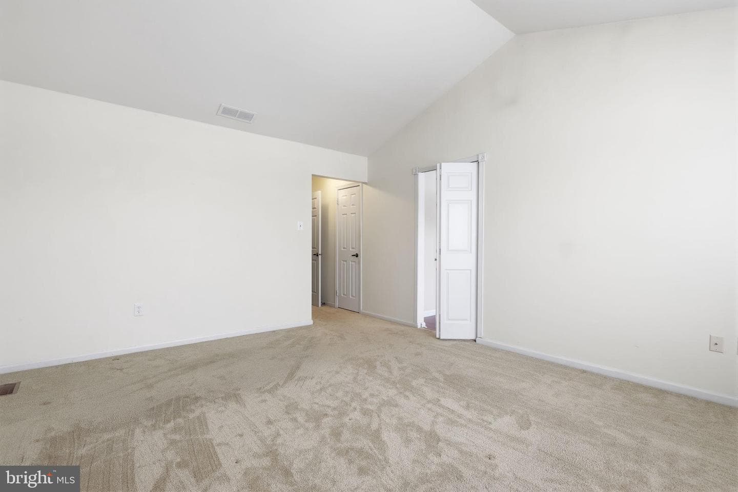25 Honey Locust Lane photo 20