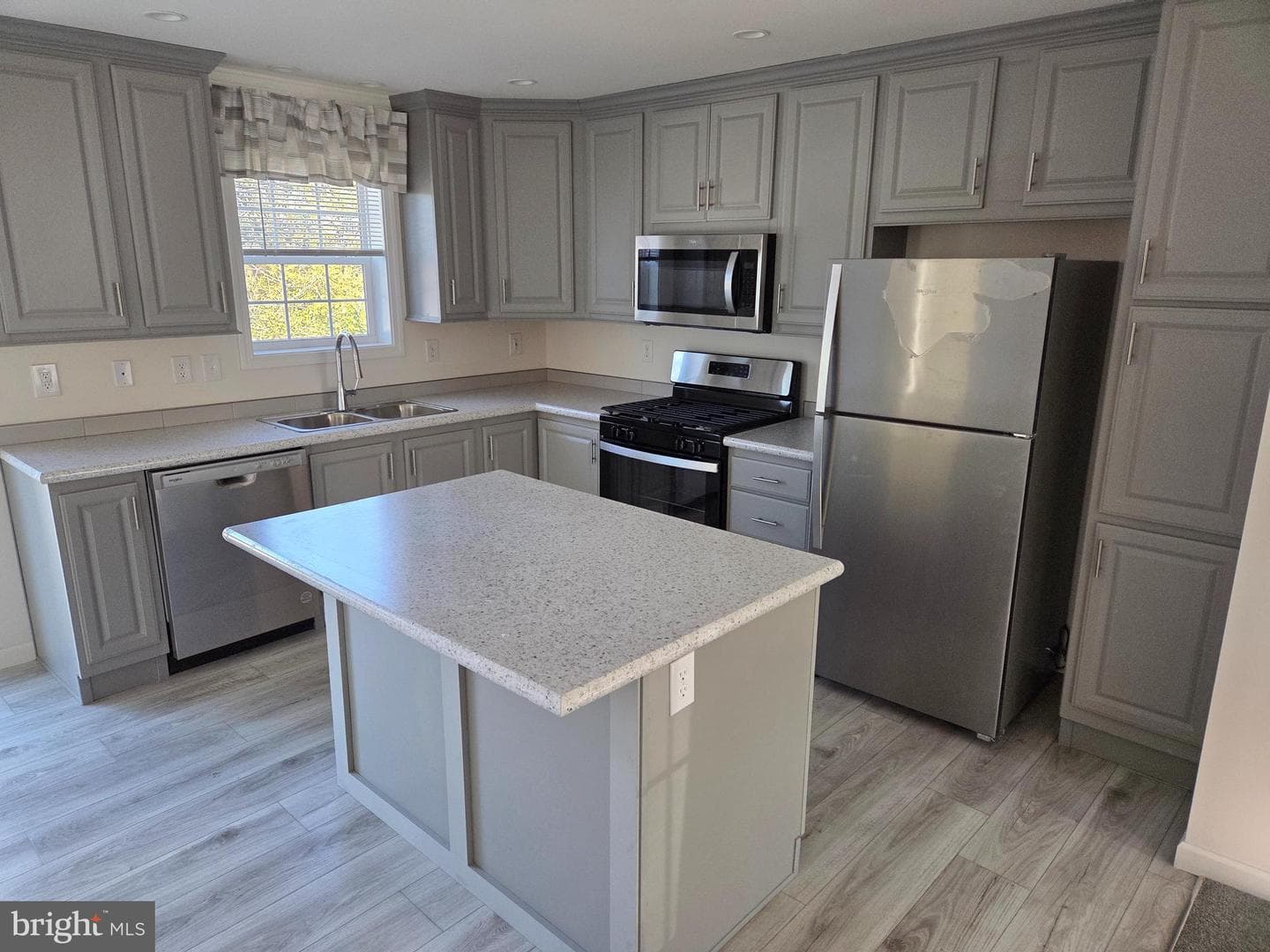 10 Woodedge Drive photo 5