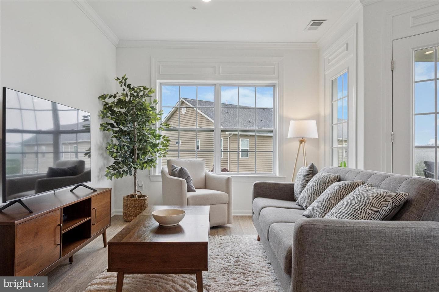 16323 River View Court photo 3