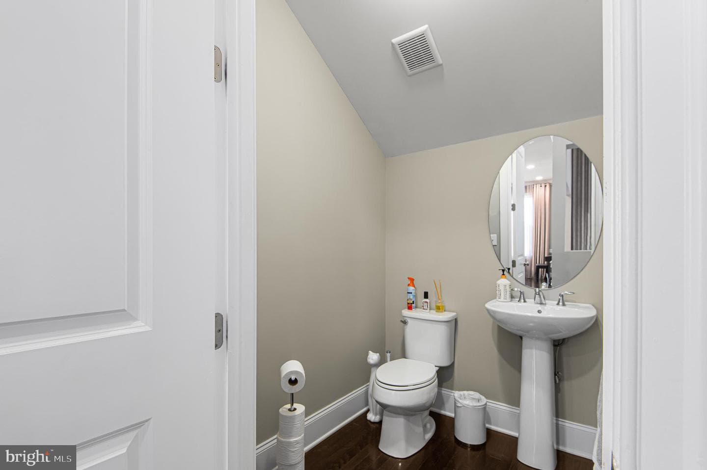 23 Oxford Drive photo 9