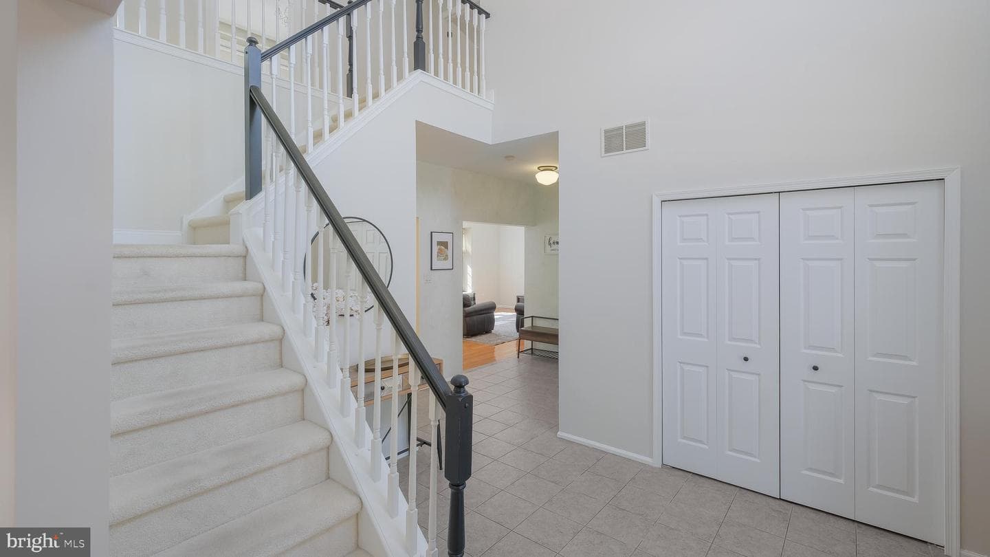 203 Cliveden Drive photo 25